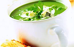 Creamy Stilton and Spinach Soup